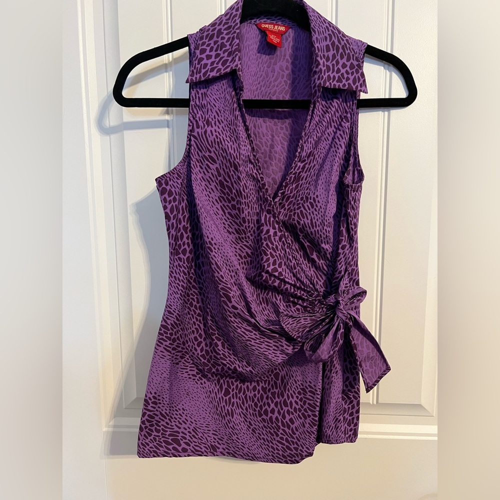 #5914. Guess Jeans Women's Sleeveless Purple Front Tie Wrap Top. Size Small